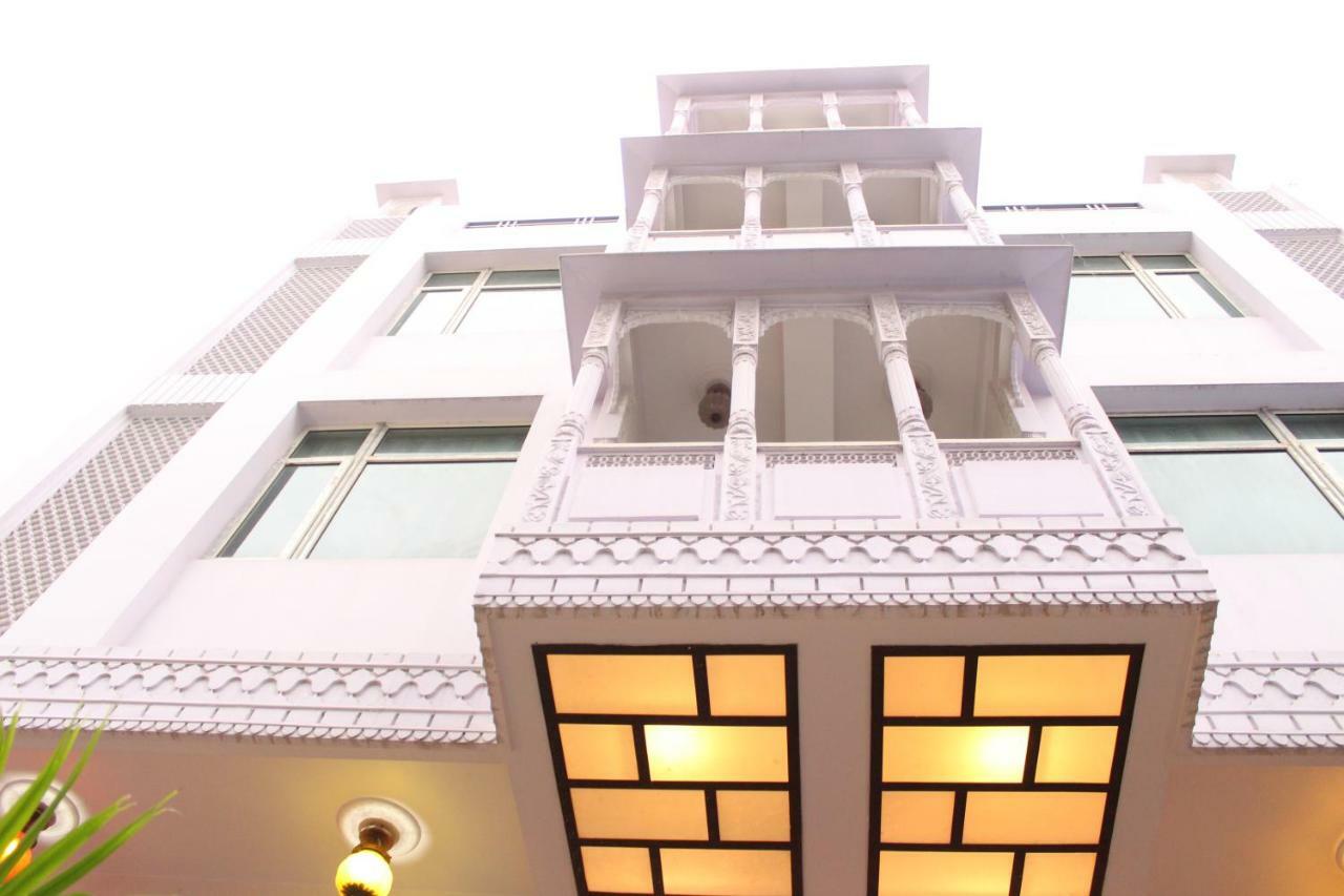 ชิตแชต เกสท์เฮาส์ Hotel ชัยปุระ ภายนอก รูปภาพ